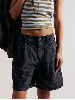Free People Wild Rebel Barrel Shorts Black 14 NWT Wide Leg Denim Jean Short